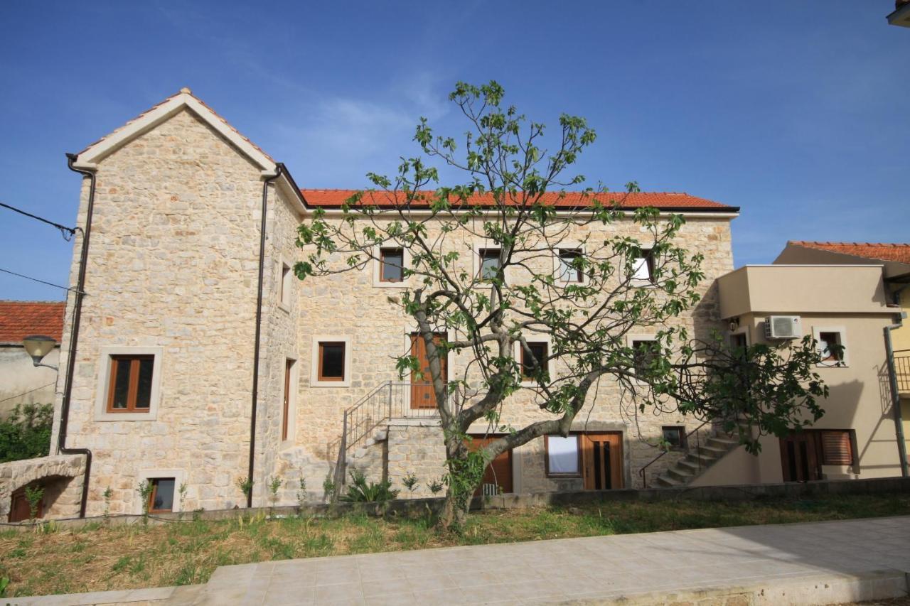 Apartments With A Parking Space Jelsa, Hvar - 8713 Jelsa  Extérieur photo
