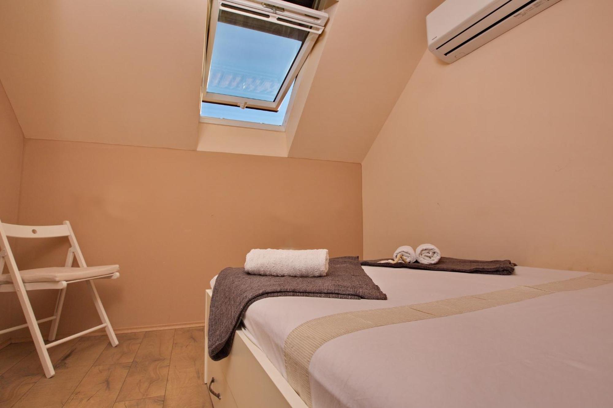 Apartments With A Parking Space Jelsa, Hvar - 8713 Jelsa  Chambre photo