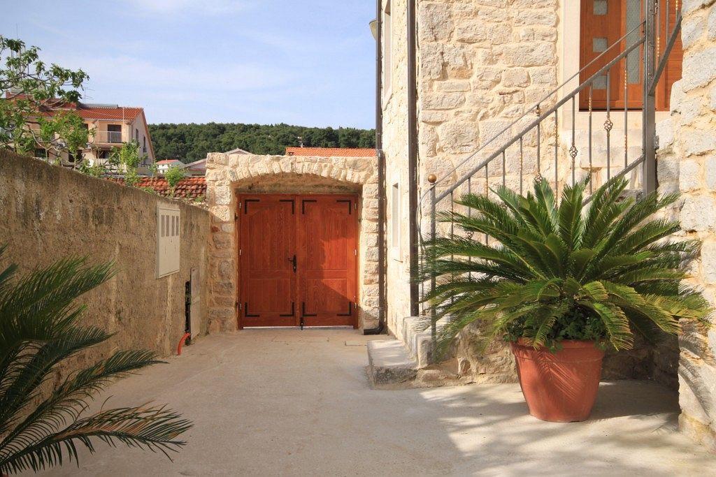 Apartments With A Parking Space Jelsa, Hvar - 8713 Jelsa  Extérieur photo